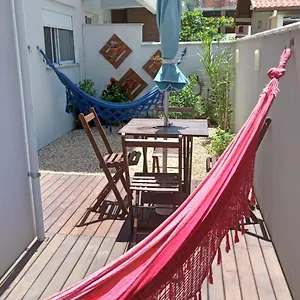 https://apartamento-2-quartos-aconchegante-com-jardim.santa-catarina-brasil.com